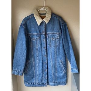 Levi’s Long Sherpa Trucker Jacket